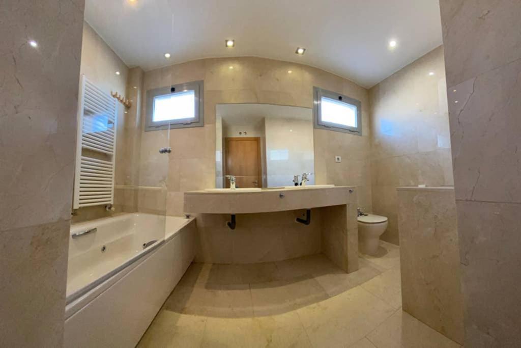 Valdevebas Chalet Con Piscina Мадрид Екстериор снимка